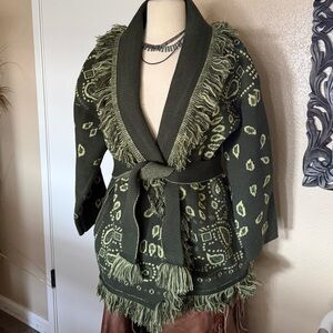 Stylish Green Patterned Women's Sweater